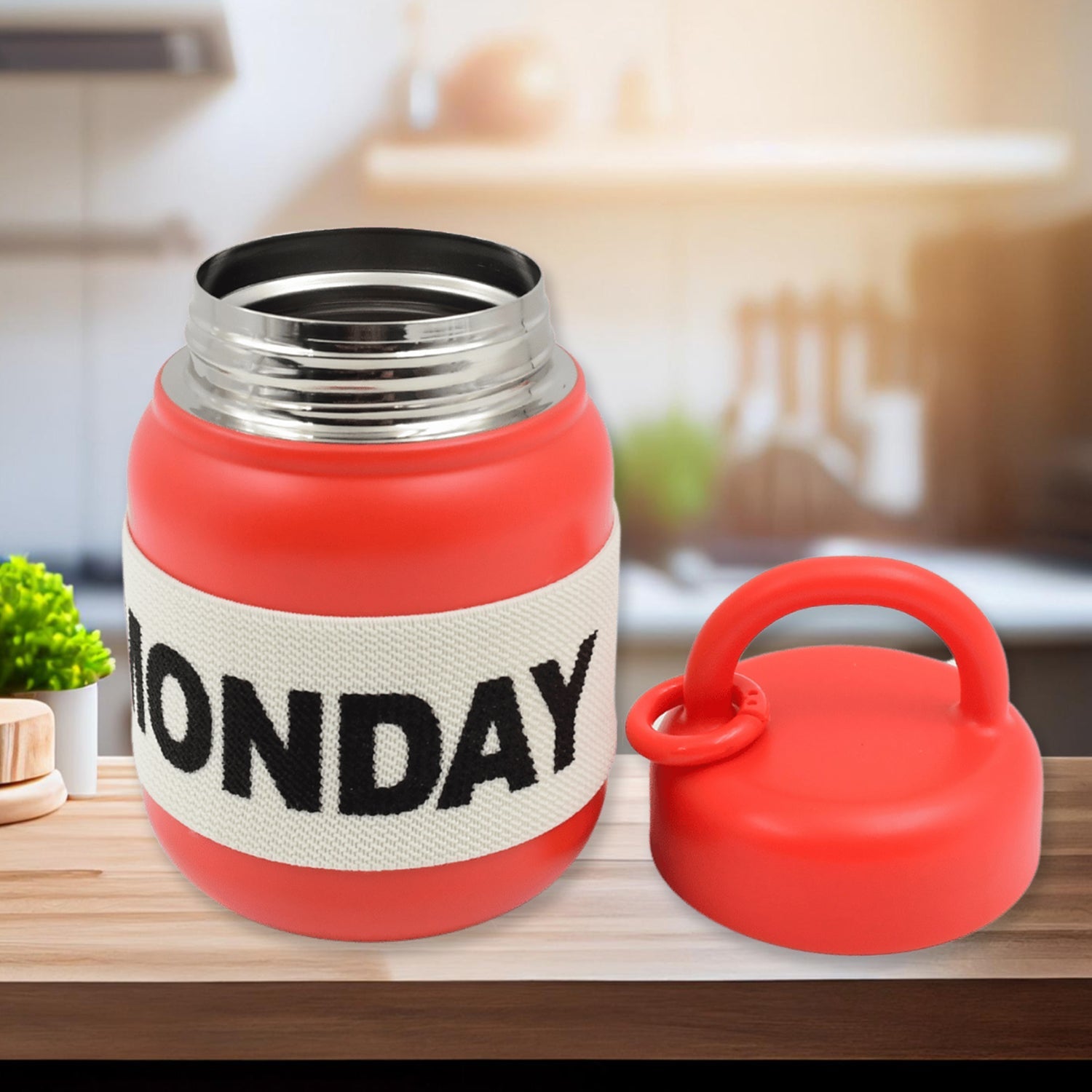 Stainless Steel Mug / Bottle Vacuum Insulated Cup With Handle & Rubber Grip (550 ML) Stainless Steel Mug / Bottle Vacuum Insulated Cup With Handle & Rubber Grip (550 ML)